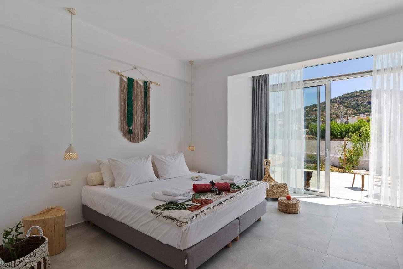 Annassa * Almyrida (Crete)